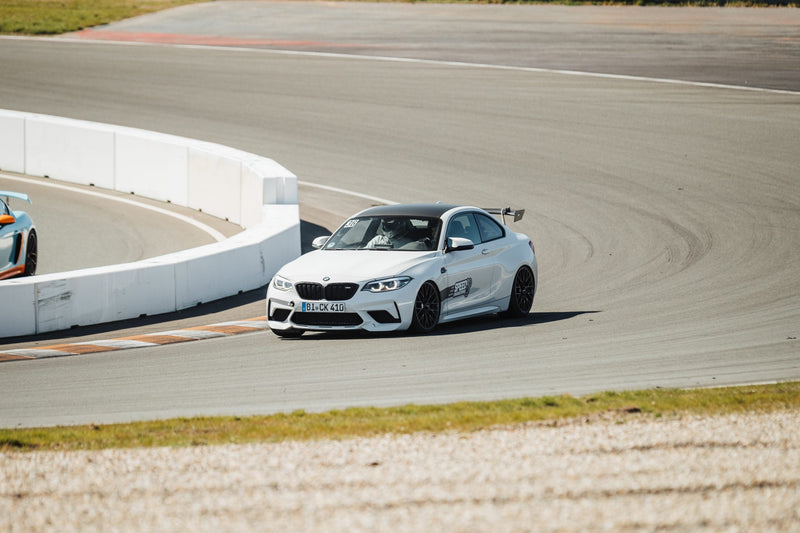 Laden Sie das Bild in Galerie -Viewer, Speed Engineering - Swan Neck Wing Heckflügel für BMW M235i / M240i F22/F23 - mit TÜV - 14060