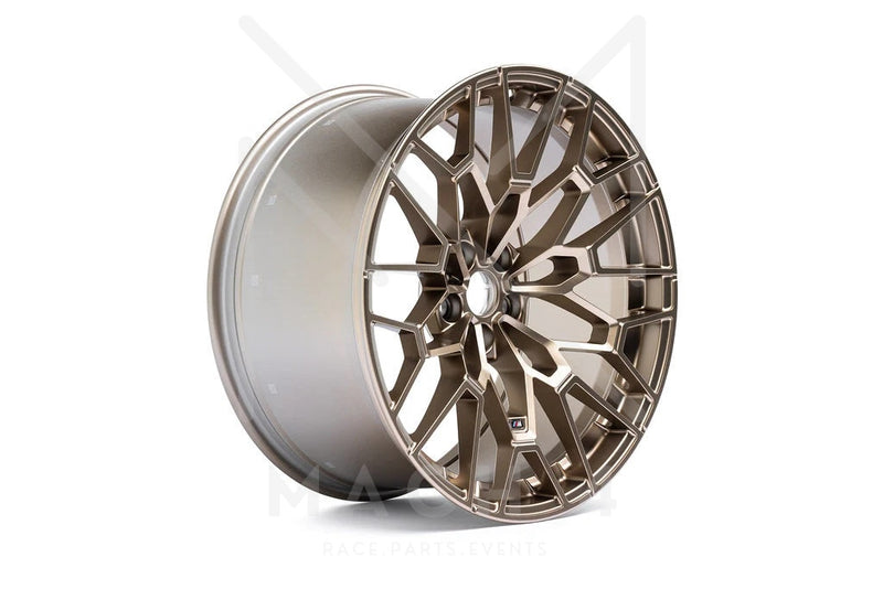 Laden Sie das Bild in Galerie -Viewer, BMW 827 M Felge BMW M3 CS G83 goldbronze 20 Zoll Square Setup für BMW M3 G80 G81 / M4 G82 G83 - 36107884366