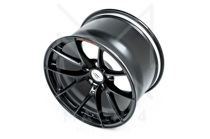 Laden Sie das Bild in Galerie -Viewer, BMW Motortsport GT4 Felge schwarz matt / rim black in 11x18 ET 30 für BMW M3 E90/E92 - 36108431617
