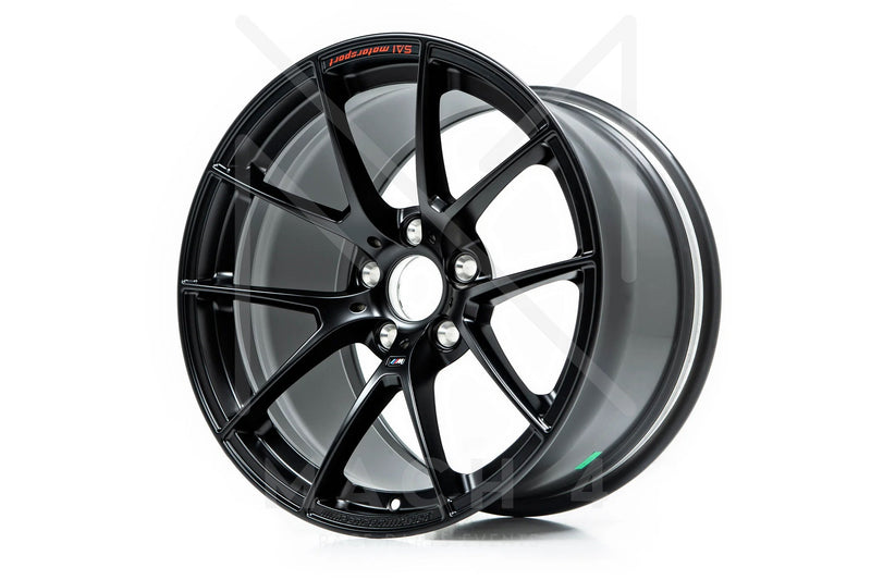 Laden Sie das Bild in Galerie -Viewer, BMW Motortsport GT4 Felge schwarz matt / rim black in 11x18 ET 30 für BMW M3 F80 / M4 F82 - 36108431617
