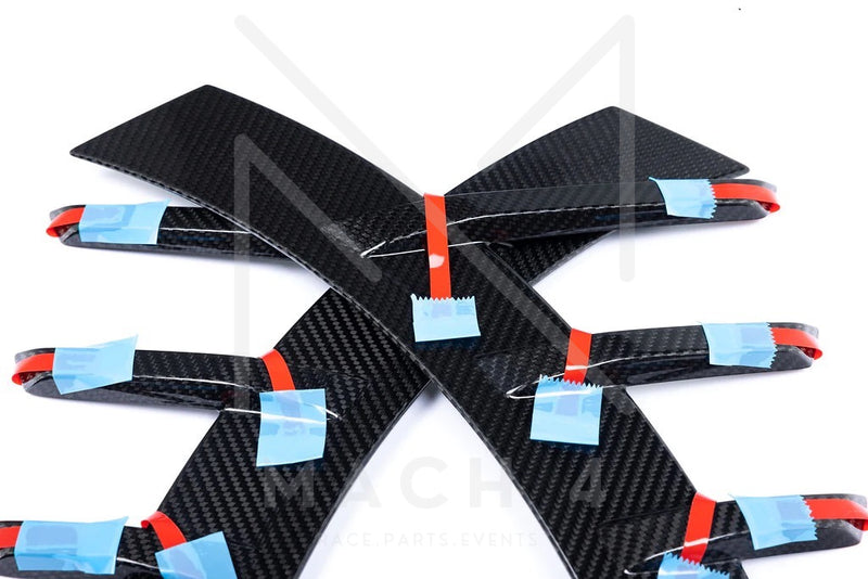 Laden Sie das Bild in Galerie -Viewer, BMW M Performance Zierblende Carbon Seitenwand hinten Set für BMW M2 G87 - 51135A64A11 / 51135A64A12