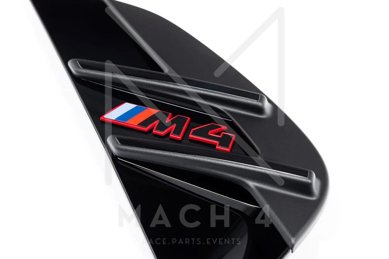 Laden Sie das Bild in Galerie -Viewer, BMW Original M4 CSL G82 Seitenkiemen M4 rot / Air Breather Badge M4 black/red für BMW M4 G82/G83 - 51138086131/51138086132