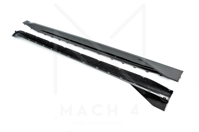 Laden Sie das Bild in Galerie -Viewer, BMW M Performance Schwellereinsatz / Seitenschweller Carbon für BMW M3 G80 / M3 Touring G81 - 51192473040 / 51192473041
