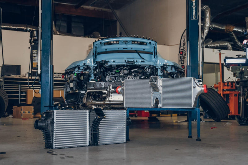 Laden Sie das Bild in Galerie -Viewer, CSF Upgrade Ladeluftkühler für Porsche 992 Turbo / Turbo S - 8188
