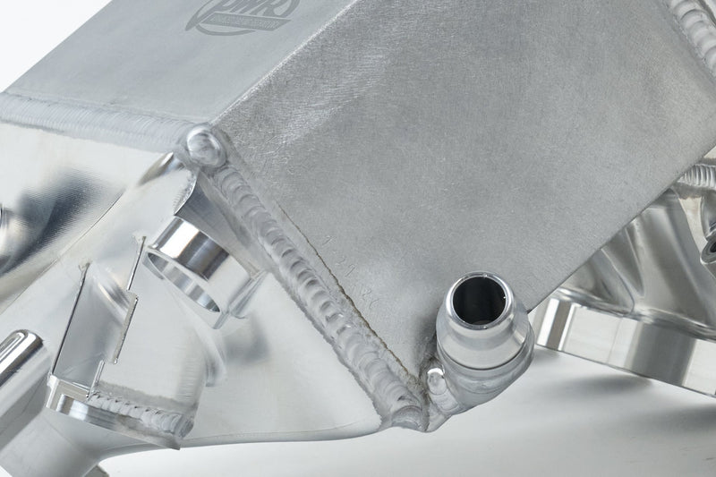 Laden Sie das Bild in Galerie -Viewer, CSF Ladeluftkühler - Manifold für BMW S58 M2 G87 - 8233/8233B/8233C