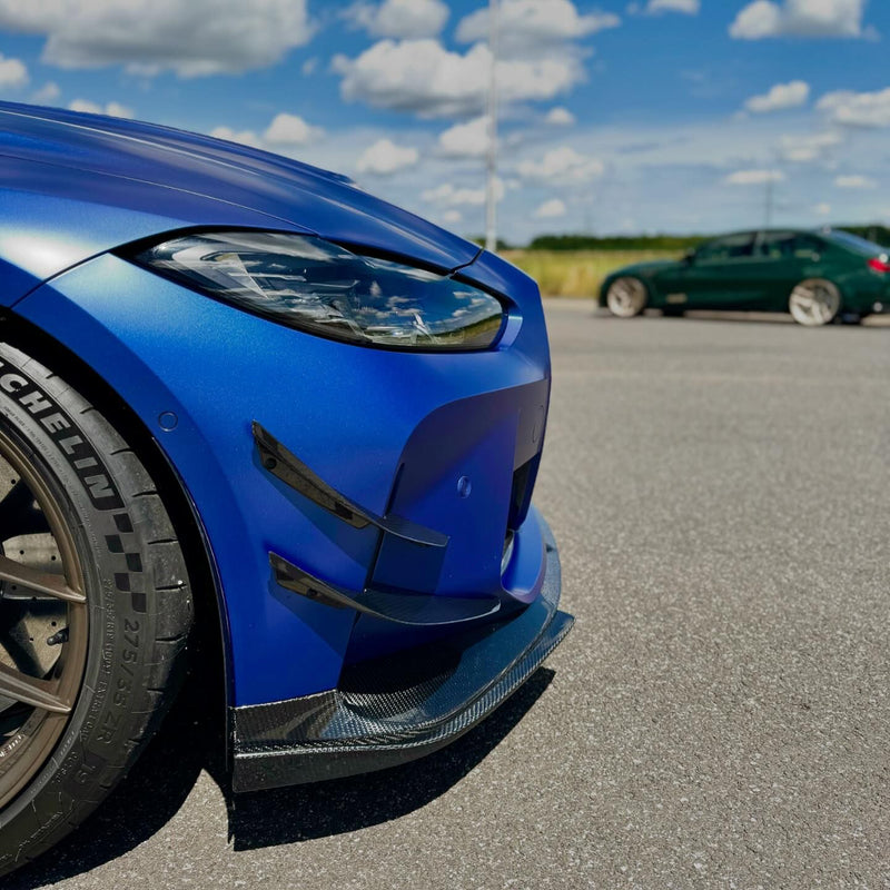 Laden Sie das Bild in Galerie -Viewer, Alpha-N Carbon Canards / Front Flaps Set für BMW M3 G80/G81 / M4 G82/G83 - AN-0728