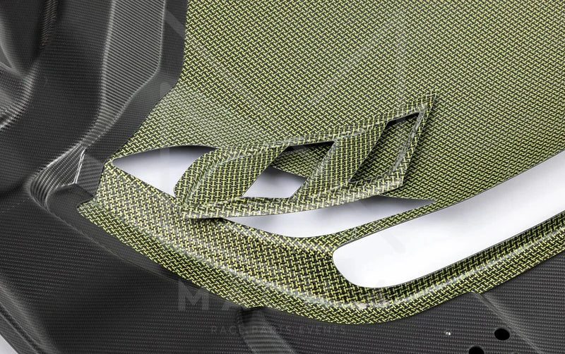 Laden Sie das Bild in Galerie -Viewer, Alpha-N Carbon Clubsport Motorhaube mit Einsatz / Clubsport Hood with Vent für BMW M2 G87 - AN-0735 / AN-0731