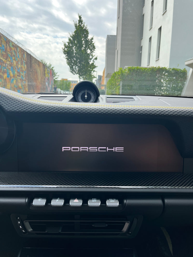 Laden Sie das Bild in Galerie -Viewer, Disskin Displayschutzfolie Porsche Navi 992 für Porsche 911 992 (alle Modelle)
