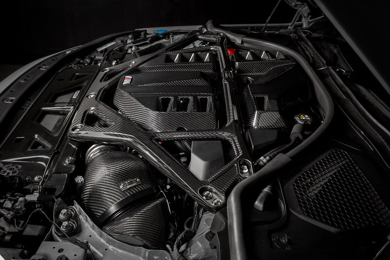 Laden Sie das Bild in Galerie -Viewer, Eventuri Carbon Domstrebe / Carbon Strut Brace für BMW M3 G80/G81 & M4 G82/G83 S58 Motor