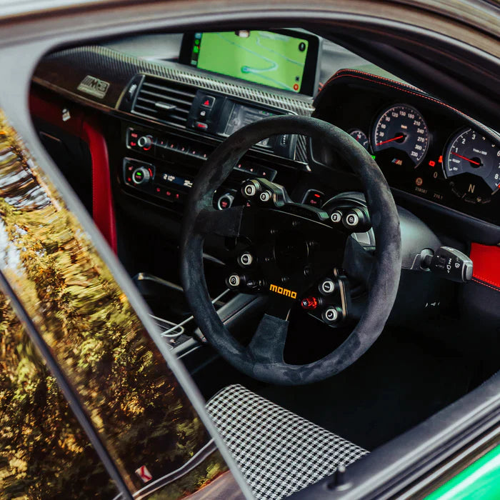 Laden Sie das Bild in Galerie -Viewer, JQ Werks MADTRACE® BMW F Series Racing Steering Wheel System / Motorsport Lenkrad Alcantara für BMW M3 F80 / M4 F82/F83
