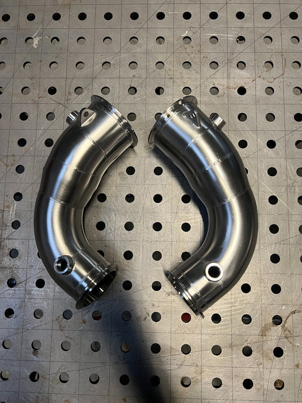 Laden Sie das Bild in Galerie -Viewer, MH-Pipes Downpipes S63 Motor für BMW M5 / M8 F90/F91/F92/F93 F9x
