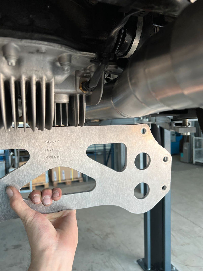 Laden Sie das Bild in Galerie -Viewer, MH-Pipes 3" Abgasanlage für BMW M2 G87 mit ECE-Zulassung