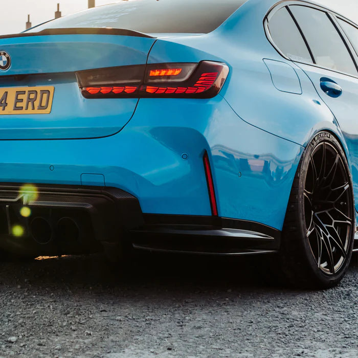 Laden Sie das Bild in Galerie -Viewer, R44/MHC+ Carbon Rear Side Splitter / Heck Seiten Flaps Diffusor für BMW M3 G80/G81