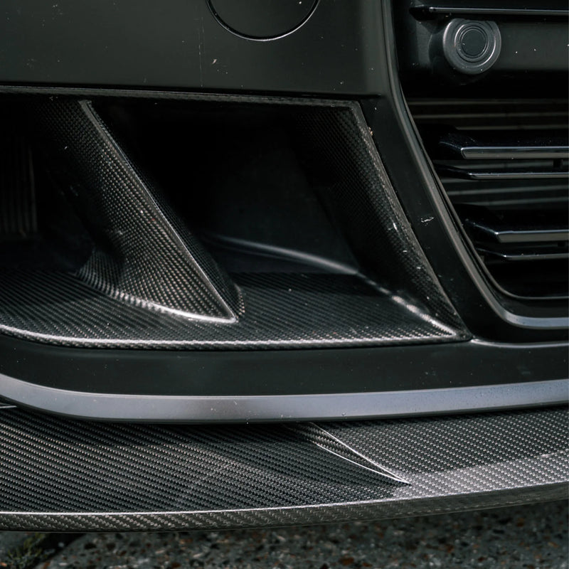 Laden Sie das Bild in Galerie -Viewer, R44/MHC+ Carbon Lufteinlässe Front OEM-Style / Air Ducts OEM für BMW M3 G80/G81 / M4 G82/G83