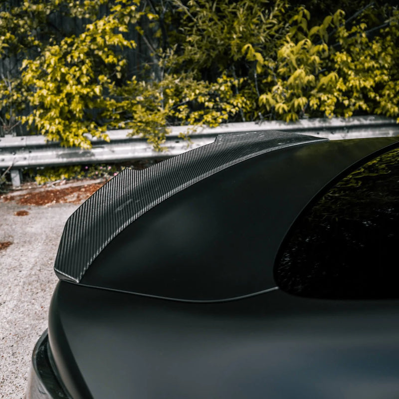 Laden Sie das Bild in Galerie -Viewer, R44/MHC+ Carbon Ducktail Style / Heckspoiler / Hecklippe für BMW M4 G82