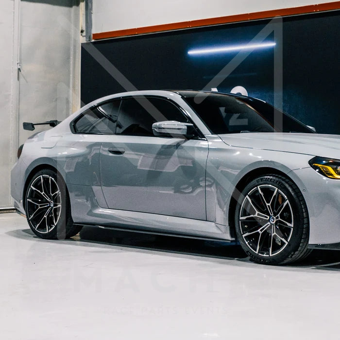 Laden Sie das Bild in Galerie -Viewer, R44/MHC Edition 1 Carbon Seitenschweller / Side Skirts für BMW M2 G87