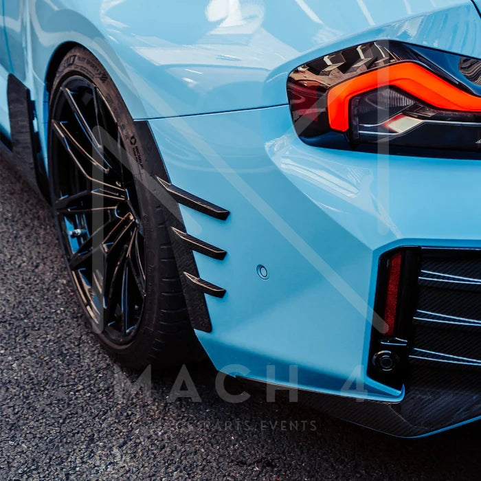 Laden Sie das Bild in Galerie -Viewer, R44/MHC Carbon Zierblenden Seitenwand hinten Radkasten Performance-Style für BMW M2 G87