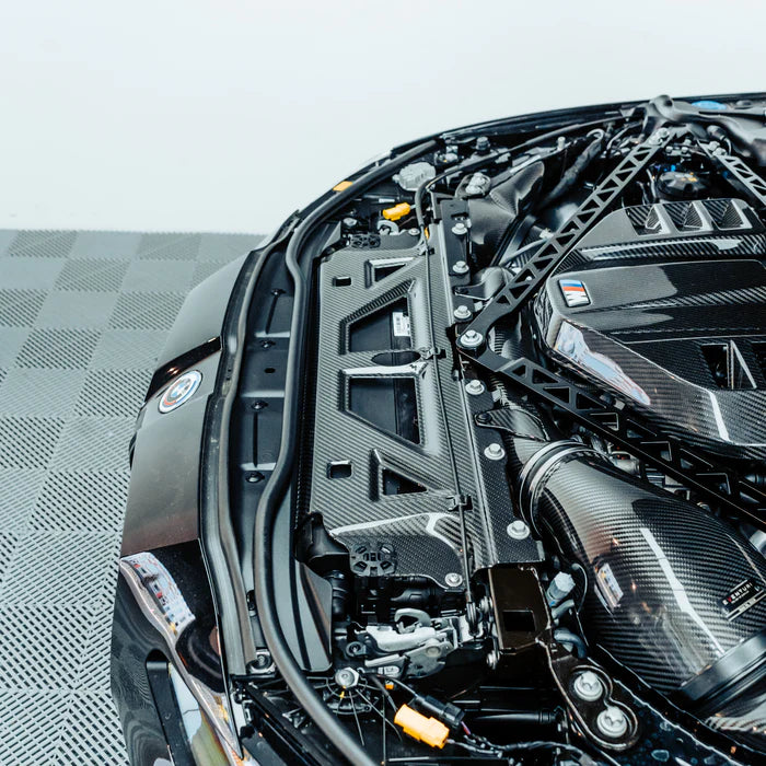 Laden Sie das Bild in Galerie -Viewer, R44/MHC+ Carbon Radiator Shroud Slam / Schlossträger für BMW M3 G80/G81 / M4 G82/G83