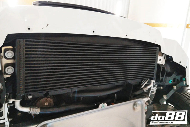 Laden Sie das Bild in Galerie -Viewer, do88 Motorölkühler Performance Rennsport schwarz für BMW M2 Competition / M2 CS F87 S55 Motor - OC-170