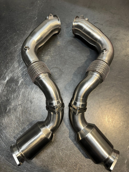 Laden Sie das Bild in Galerie -Viewer, MH-Pipes Downpipes S63 Motor für BMW X5M F95 LCI / X6M F96 LCI