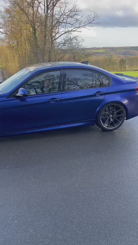 Laden und spielen Sie Video in Galerie -Viewer, MH-Pipes 3&quot; Abgasanlage Equal Length für BMW M3 F80 mit EG-Zulassung
