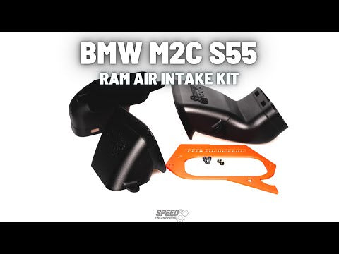 Laden und spielen Sie Video in Galerie -Viewer, Speed Engineering - Ram Air Intake Kit S55 für BMW M2 Competition / CS F87 - 13346