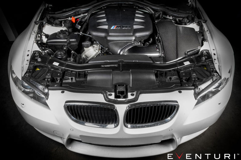 Laden Sie das Bild in Galerie -Viewer, Eventuri Carbon Luftfilterabdeckung für BMW M3 E90/E92/E93