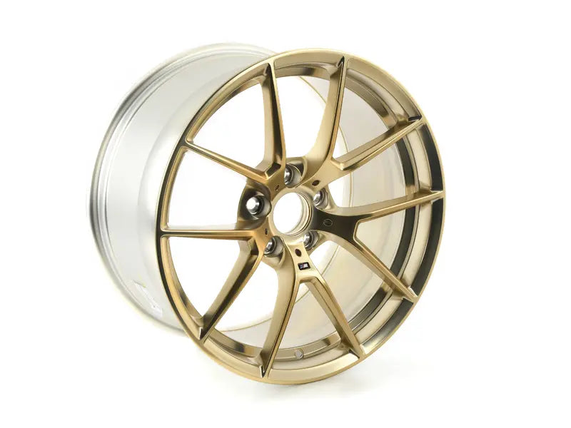 Laden Sie das Bild in Galerie -Viewer, BMW Alufelge M Performance Y-Speiche 763 frozen gold matt - 36108089338/36108089343