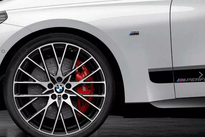 Laden Sie das Bild in Galerie -Viewer, BMW M Performance M Logo schwarz glanz Set für BMW 2er M240i G42 / i4 G26 / 4er G22/G23 - 51145A4B373