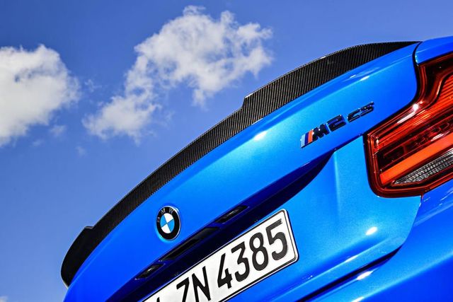 Laden Sie das Bild in Galerie -Viewer, BMW M M2 CS Carbon Heckspoiler für BMW M2 Competition / BMW M2 CS - 51628085400