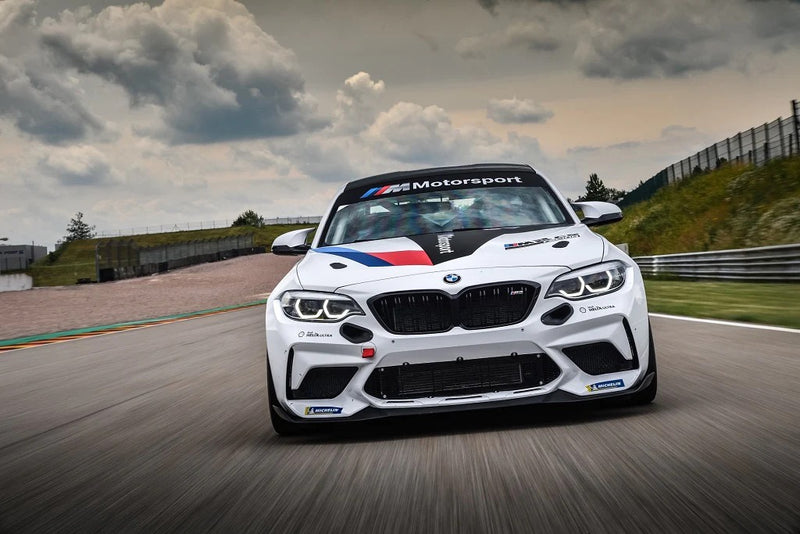 Laden Sie das Bild in Galerie -Viewer, BMW Motorsport Lufteinlasskanal / Bremsenkühlung M2 CS Racing - 51748324174/51748324173