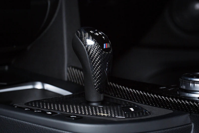 Laden Sie das Bild in Galerie -Viewer, BMW M Performance Carbon Blende GWS Gangwahlschalter (DKG) für BMW M3/M4 F80/F82/F83 - 61312343709