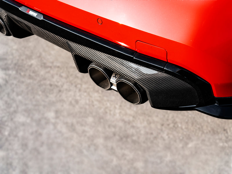 Laden Sie das Bild in Galerie -Viewer, Akrapovic Carbon glanz/schwarz Diffusor für BMW M4 G82/G83 mit ABE