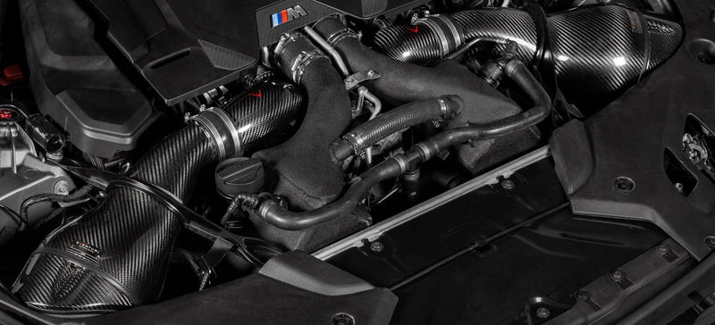 Laden Sie das Bild in Galerie -Viewer, Eventuri Carbon Turbo Inlet für BMW M5 F90 / M8 F91/F92/F93 S63 Motor
