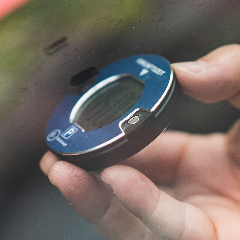Laden Sie das Bild in Galerie -Viewer, Ooono Park - elektrische Parkscheibe fürs Auto I vollautomatische Parkuhr mit Zulassung vom KBA