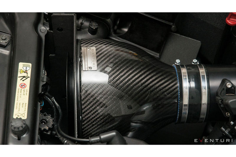 Laden Sie das Bild in Galerie -Viewer, Eventuri Carbon Ansaugsystem für BMW M3 E46