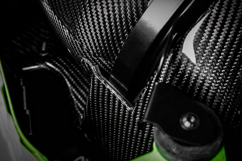 Laden Sie das Bild in Galerie -Viewer, Eventuri Carbon Ansaugsystem V2 für BMW M3 M4 F80/F82/F83