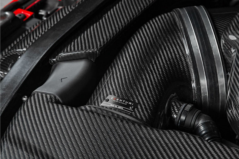 Laden Sie das Bild in Galerie -Viewer, Eventuri Carbon Ducts Luftleitung für BMW M3 E90/E92/E93