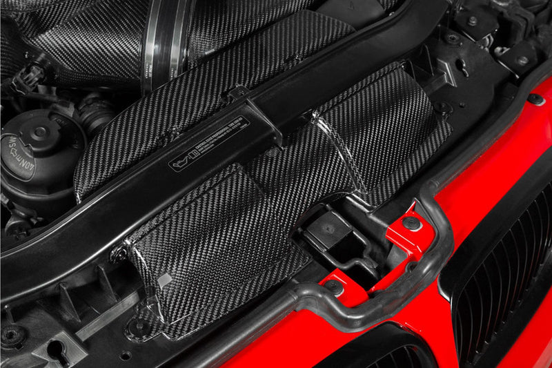 Laden Sie das Bild in Galerie -Viewer, Eventuri Carbon Ducts Luftleitung für BMW M3 E90/E92/E93