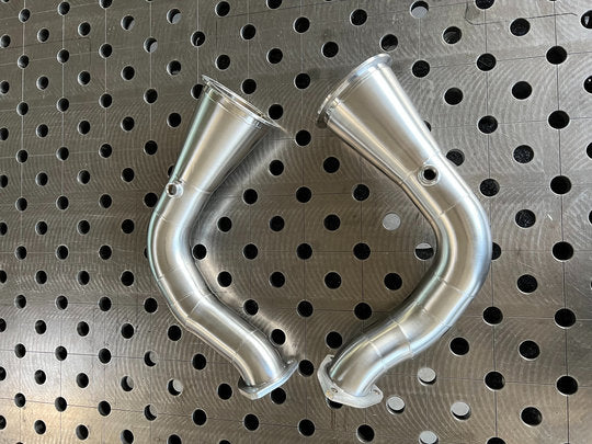 Laden Sie das Bild in Galerie -Viewer, MH-Pipes Downpipes für Audi RS6 / RSQ8 / Porsche Cayenne Turbo / Lamborghini Urus