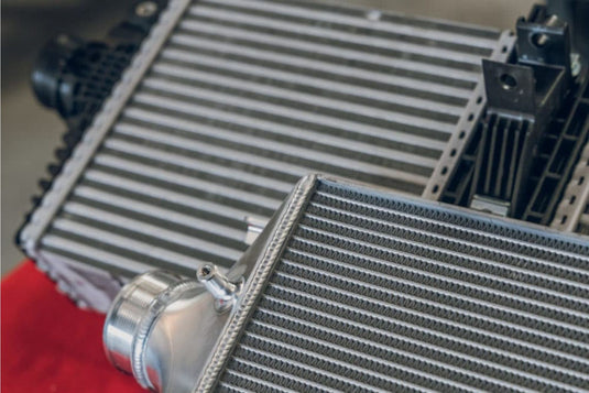 CSF Upgrade Ladeluftkühler für Porsche 992 Turbo / Turbo S - 8188 – Mach 4  Parts