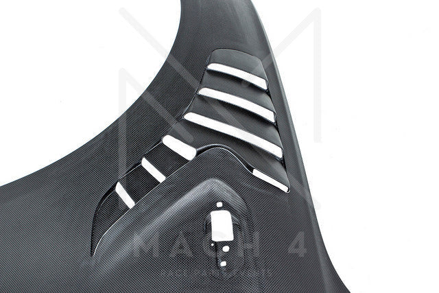 Laden Sie das Bild in Galerie -Viewer, Alpha-N Carbon Kotflügel mit Lüftungsöffnungen Set / Carbon Vented Front Fender Set für BMW M2 F87 / M2 Competition F87 / M2 CS F87 - AN-CFK115/6
