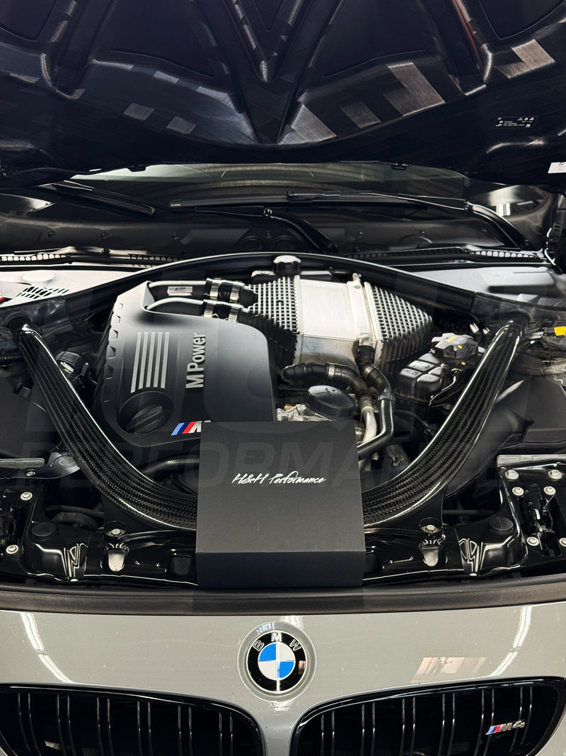 Laden Sie das Bild in Galerie -Viewer, H&amp;H Performance BMW S55 Upgrade Thermostat 80°C für BMW M2 Competition / CS F87
