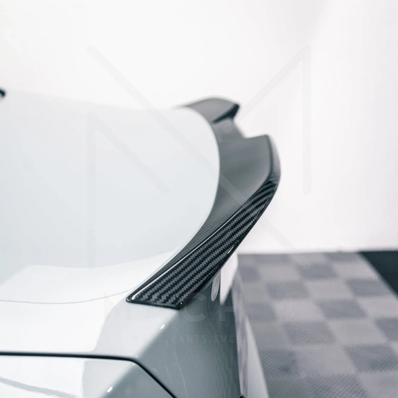Laden Sie das Bild in Galerie -Viewer, R44/MHC Carbon Spoiler Performance Style Lippe für BMW M2 G87
