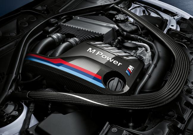 Laden Sie das Bild in Galerie -Viewer, BMW M Performance Motorabdeckung Carbon für S55 Motoren - 11122413815
