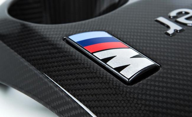 Laden Sie das Bild in Galerie -Viewer, BMW M Performance Motorabdeckung Carbon für S55 Motoren - 11122413815
