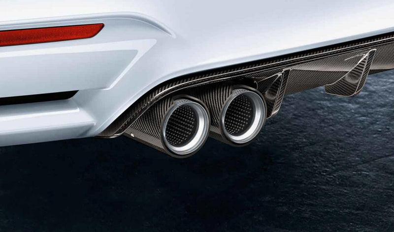 Laden Sie das Bild in Galerie -Viewer, BMW M Performance Carbon Endrohrblende für M2/M3/M4 S55 - 18302468411
