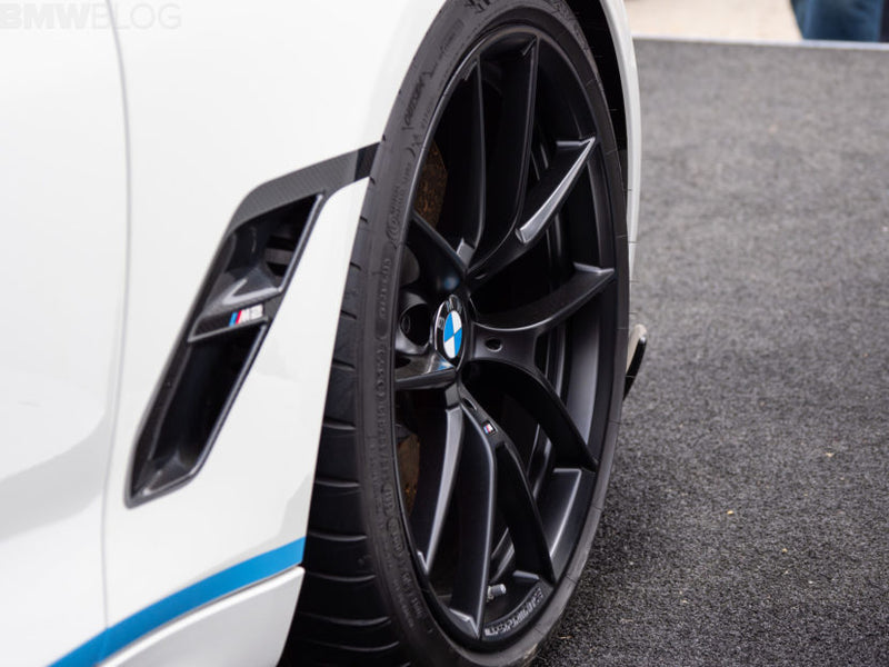 Laden Sie das Bild in Galerie -Viewer, BMW M Performance Kotflügel / Seitenwand Carbon BMW M2 Competition F87 / BMW M2 N55 F87 - 41352449803 / 41352449804
