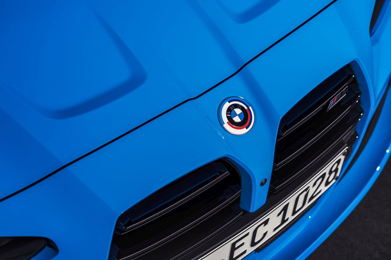 Laden Sie das Bild in Galerie -Viewer, BMW M 50 Jahre Badge (Frontklappe &amp; Heckklappe) für BMW F4x und G-Serie

